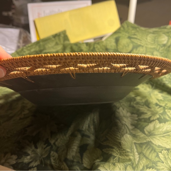 5310-OTT Tribal Hand Woven Rattan Bowl Dark Wooden Base Mother of Pearl Design - Picture 11 of 12